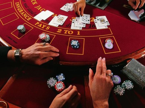 Kazino açmaq üçün bu qədər pul ödəmək LAZIMDIR