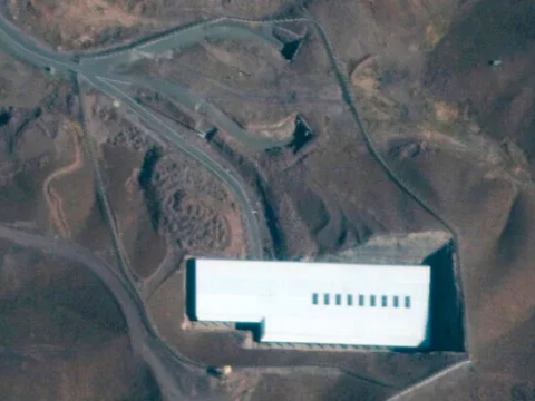 Tramp İranda bu obyektin məhv edilməli olduğunu düşünür