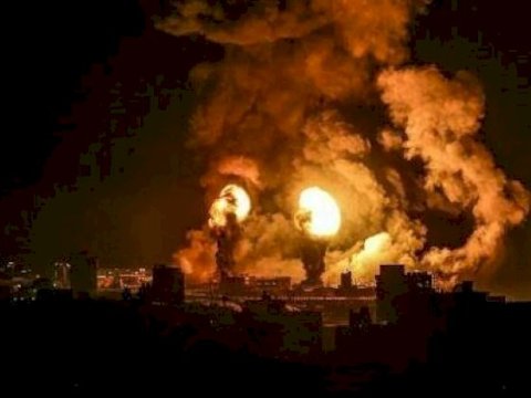 Xameneinin bunkerinin ola biləcəyi ərazidə güclü partlayış baş verib