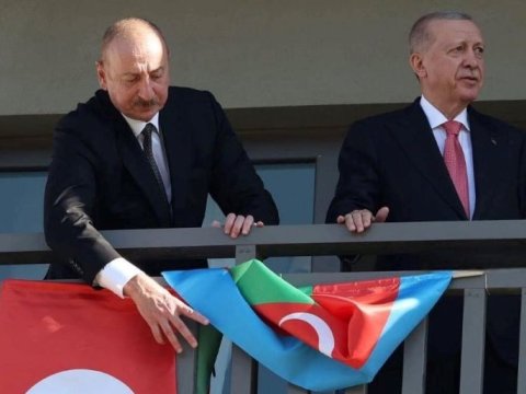 Bayrağımız naz elədi, İlham Əliyev nazını çəkdi