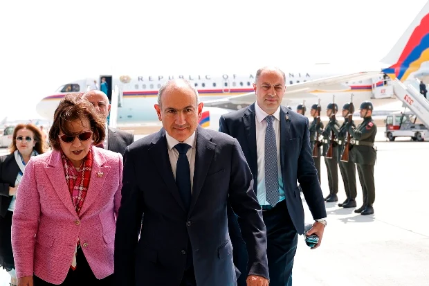 Moskva Paşinyandan inciyib: niyə Minskə yox, İstanbula gedir...