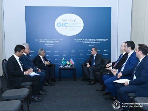 Azərbaycan və Pakistan XİN başçıları İstanbulda görüşdü
