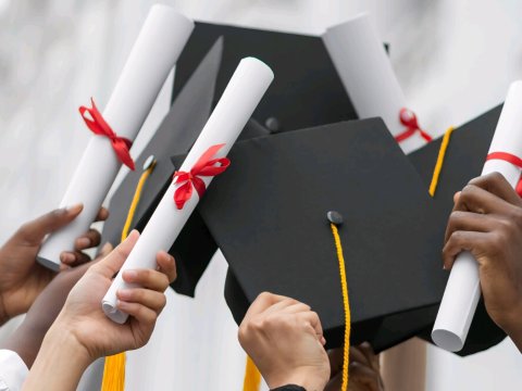 Azərbaycanda universitet məzunlarının sayı ARTIB