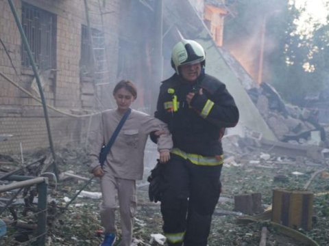 Rusiya Kiyevi bombaladı - 5 nəfər ÖLDÜ