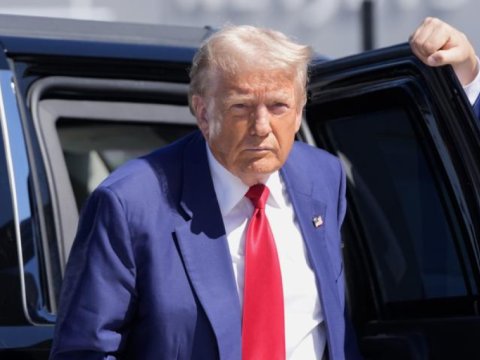 Trampın reytinqi aşağı düşdü