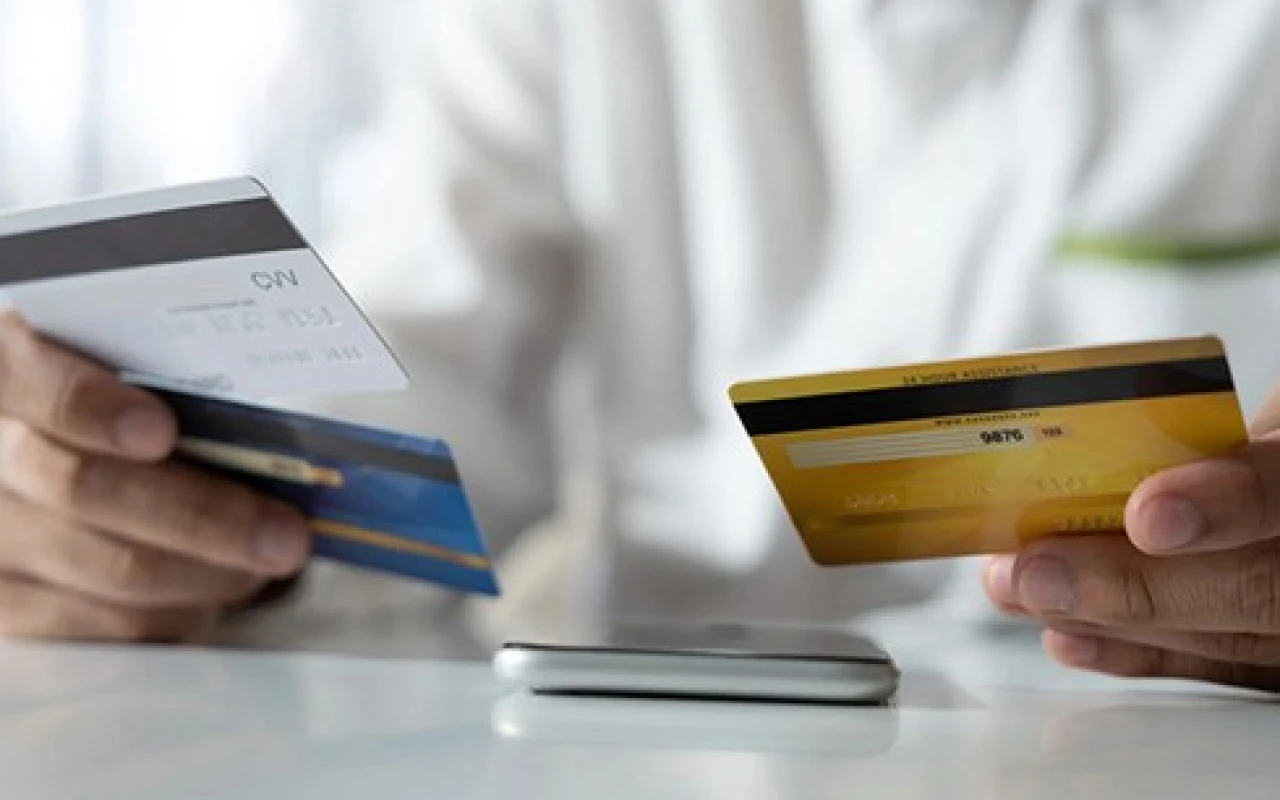 Kartlardan 11 min manatdan çox pul&nbsp;oğurlandı