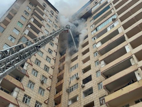Sabunçuda yanğın: 22 nəfər təxliyə edildi - VİDEO