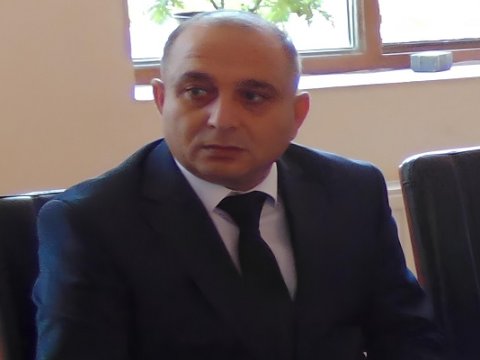 Məmur iş yerində vəfat etdi