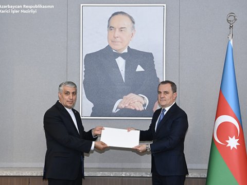 İranın yeni səfiri Bakıya gəldi - Ceyhun Bayramovla görüşdü
