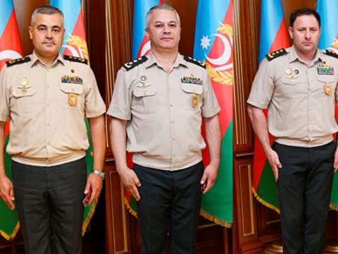 Nazir yeni generallara rütbələrini təqdim etdi - FOTO