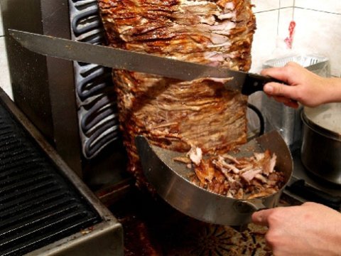 Tovuzda dönərdən zəhərlənənlər 36-ya çatıb