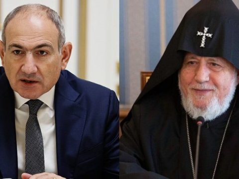 Paşinyan yenə II Qaregini istefaya çağırdı
