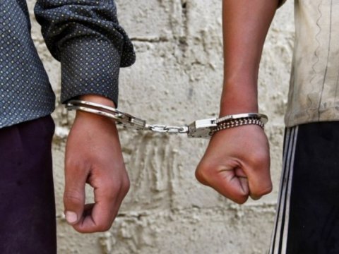 Bakıda narkotik satan ata-oğul saxlanıldı