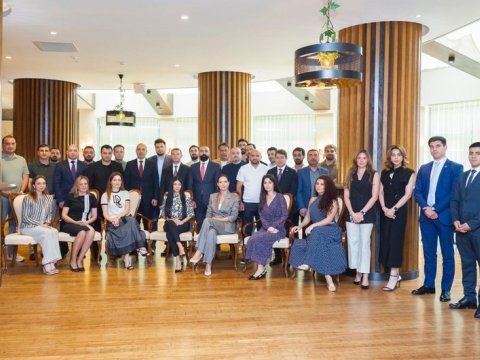 AZAL təyyarə parkına yeni hava gəmilərini əlavə edəcək