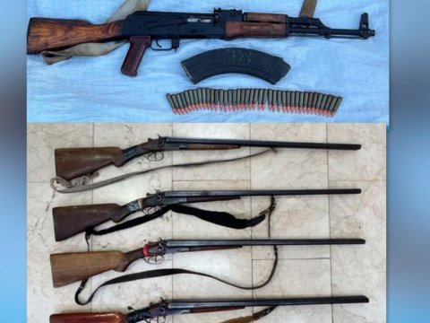 Qanunsuz silahları polisə təhvil verdilər