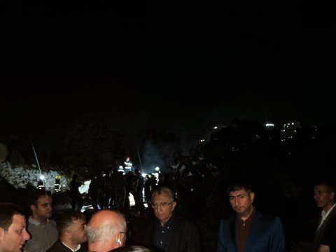 Eldar Əzizov yanğın baş verən ərazidə - FOTO