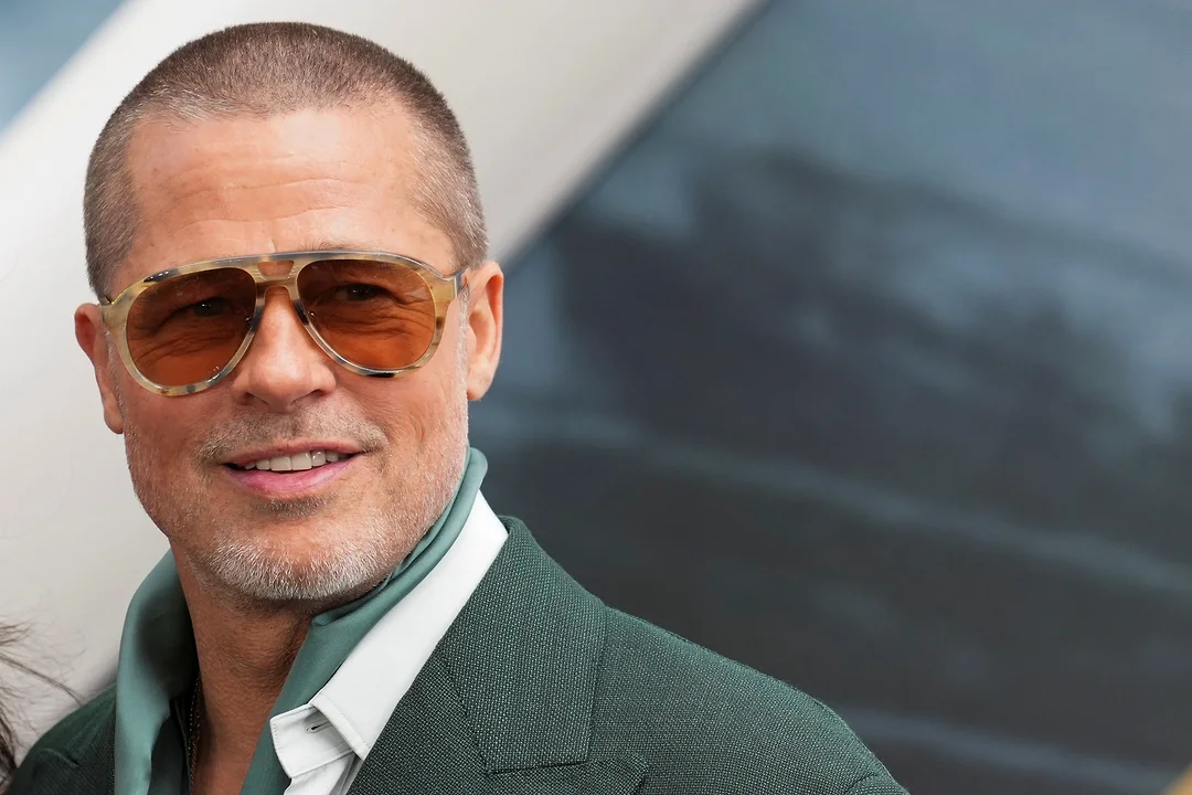 Bred Pitin evinə oğru girdi