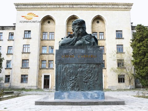 Partlayış baş verən “Azərbaycanfilm”ə kim rəhbərlik edir...