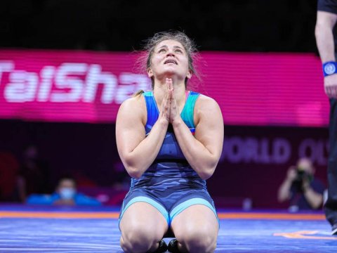 Azərbaycanın qadın güləşçisi karyerasını başa vurdu