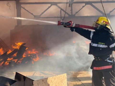 Şəmkirdə ferma yandı