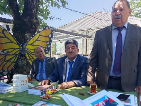 Kitab fikrin gəmisidir