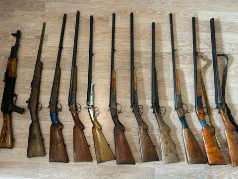 Ötən gün 15 sənədsiz tüfəng götürülüb
