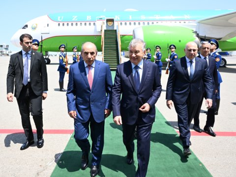 Mirziyoyev Azərbaycana gəldi - YENİLƏNİB