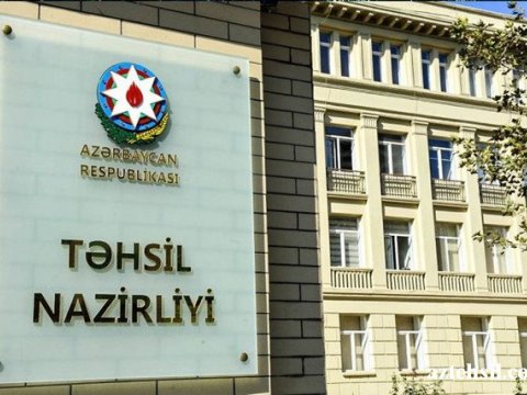 Nazirlikdən rusdilli məktəblərlə bağlı xəbərlərə REAKSİYA