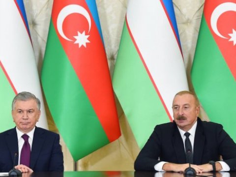 Prezidentlər mətbuata bəyanatlarla çıxış etdilər