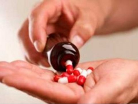 Həkim təyinatı olmadan dərman qəbul edənləri bu təhlükələr GÖZLƏYİR