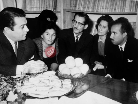 Bir şəklin tarixçəsi: Rəşid Behbudov İranda - “Ayrılıq” mahnısı ilk dəfə necə üzə çıxdı...