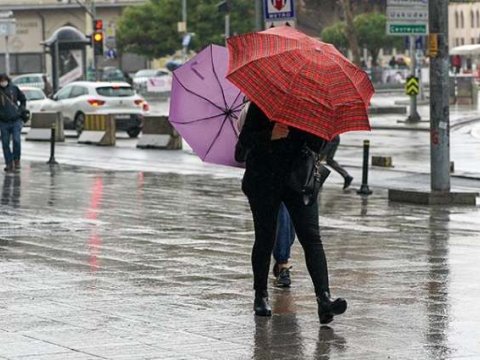 Şimşək, leysan,&nbsp;dolu - Sabahın havası