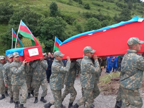 Üç şəhid Kəlbəcərdə dəfn olundu - GÖRÜNTÜLƏR