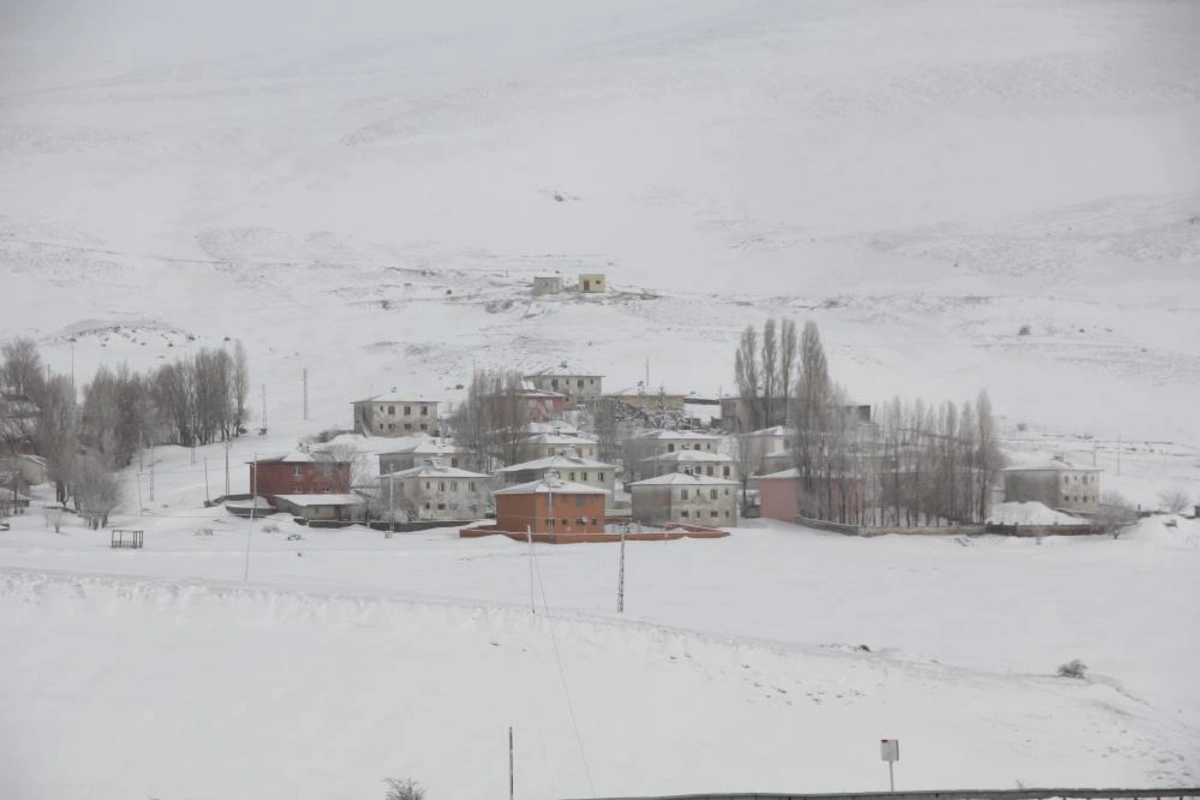 Türkiyəyə qar yağdı