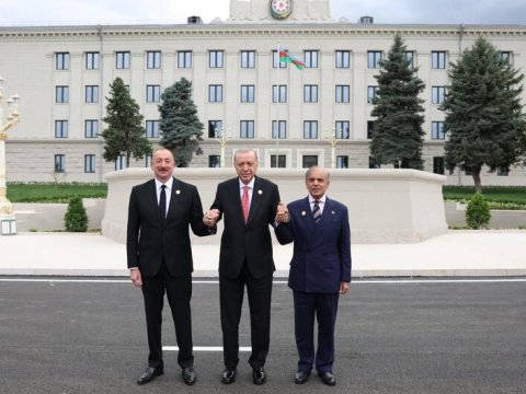 Liderlərin səmimi GÖRÜNTÜLƏRİ