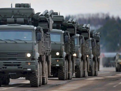 Rusiya Ermənistanda hərəkətə keçdi - Qoşunların sayı ARTIRILIR