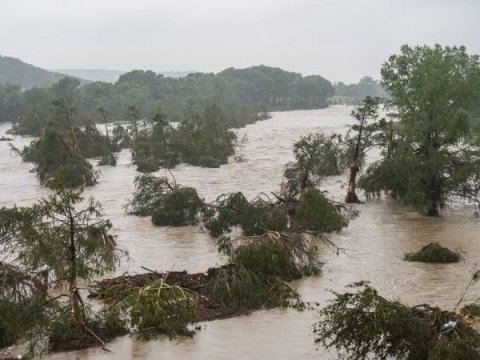 Texasda daşqın - Ölənlərin sayı 50-yə çatdı