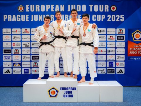 Cüdoçumuz gümüş medal qazandı