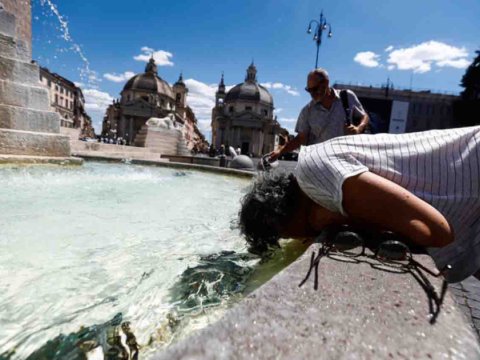 Anomal istilər səbəbindən İtaliyada 500 nəfər ölüb