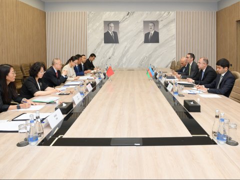 Azərbaycan və Çinin Mülki Aviasiya qurumları arasında sənəd imzalandı