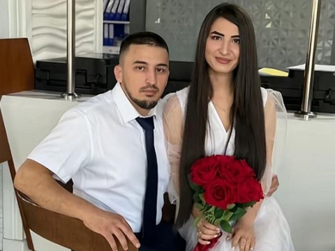 Qazinin arvadı 8-ci mərtəbədən yıxılıb öldü - Cinayət işi açıldı