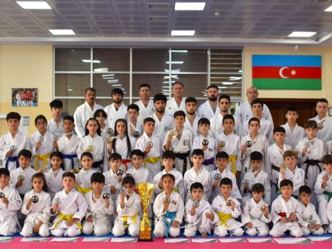 FHN-in idmanda uğur qazanmış əməkdaşları ilə görüş keçirilib