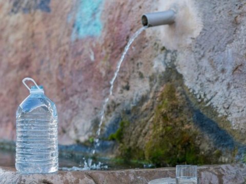 Sudan zəhərlənməyə görə həbs olunan var