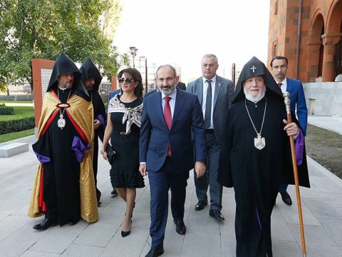 Paşinyan-kilsə qarşıdurması yeni mərhələyə qədəm qoyub