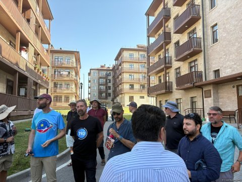 Dünya səyyahları Cəbrayıldadır