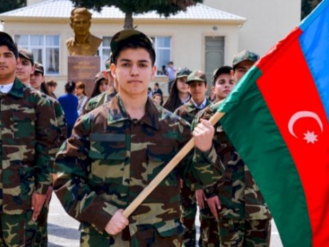 Əsgərliklə bağlı bəzi qaydalar dəyişə bilər - EKSPERT