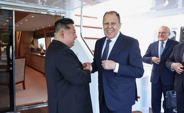 Kim Çen In Lavrovu qəbul edib