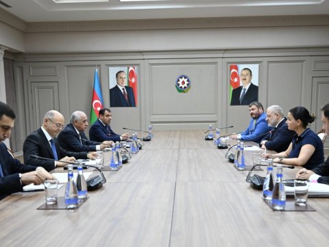 Əli Əsədov ukraynalı nazirlə&nbsp;müzakirə apardı