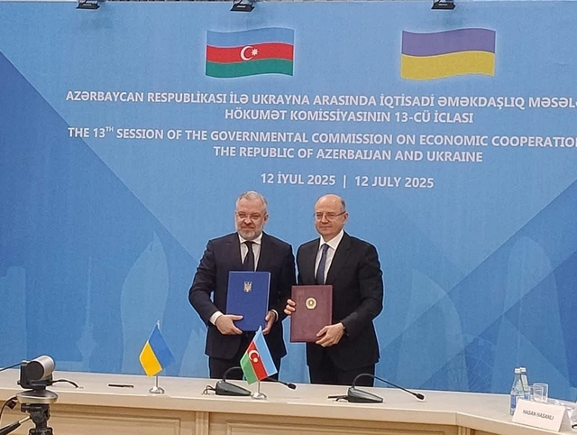 Ukraynalı nazir Bakıdadır