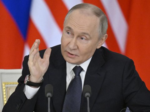 Putinin qəribə vərdişi - "Valideyinlərimdən qalıb"